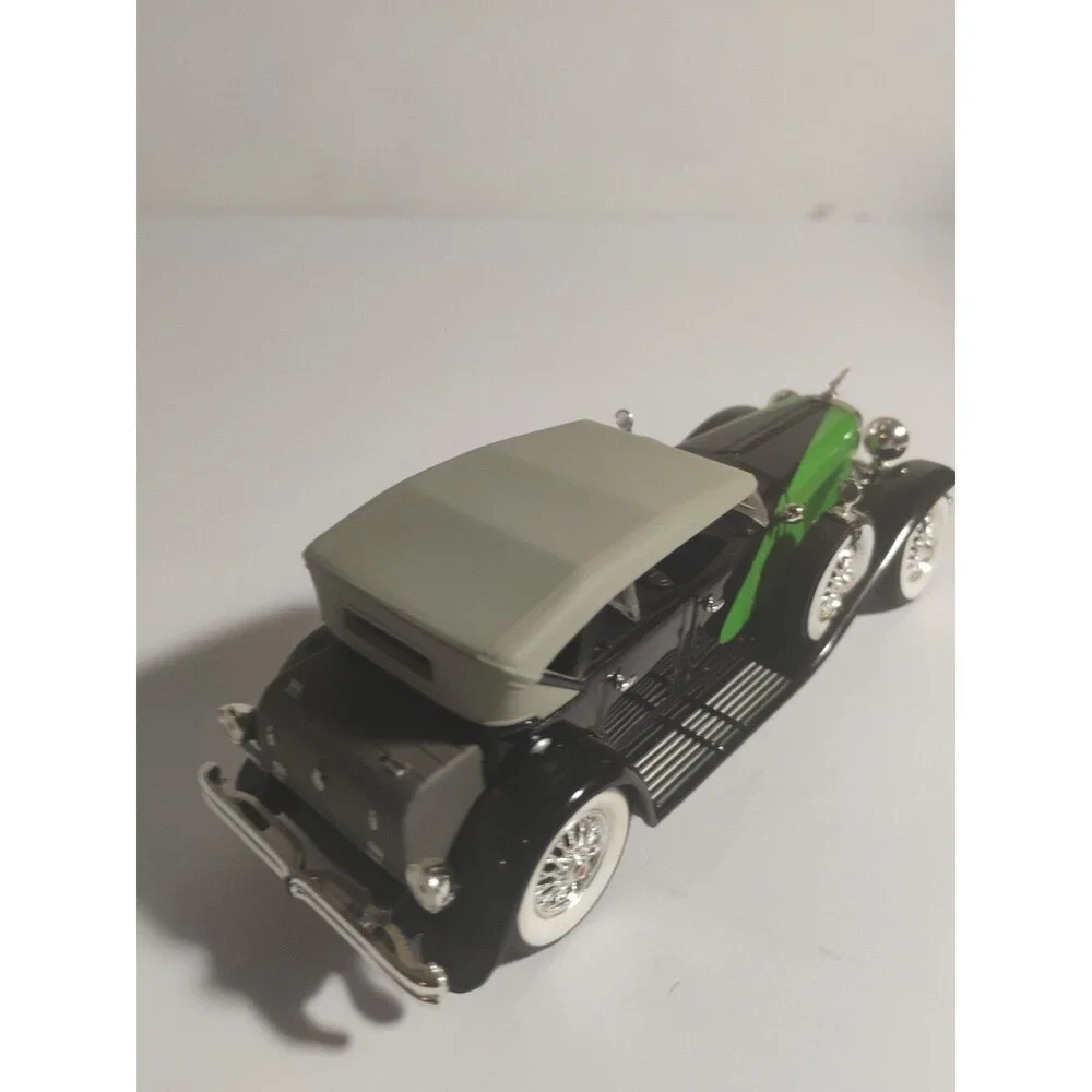 Signature Models National Motor Museum 1934 Duesenberg 1/32 Diecast Green/ Blk